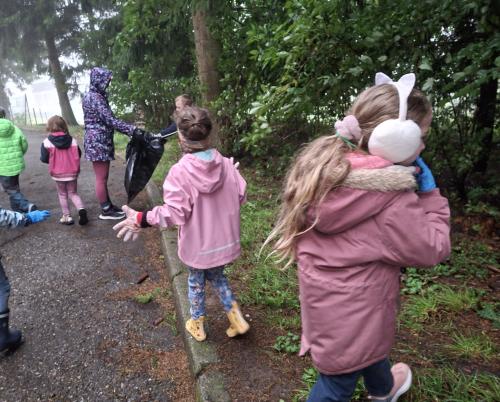 Ukliďme Benešov 2025